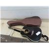 Image 1 : Citation 647 Acoustic Guitar with Hard Case 