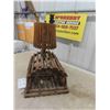 Image 4 : Lobster Trap Lamp 