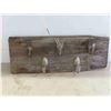 Image 2 : Rustic Coat Hanger 25'' x 9 1/2'' , Wynola Metal Sign 19 1/2'' x 9 1/2'' 