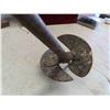 Image 6 : 2 Wood Handles , 2 Pry Bars , Manual Auger 