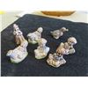 Image 4 : 24 Red Rose Tea Nursery Rhymes Figurines 