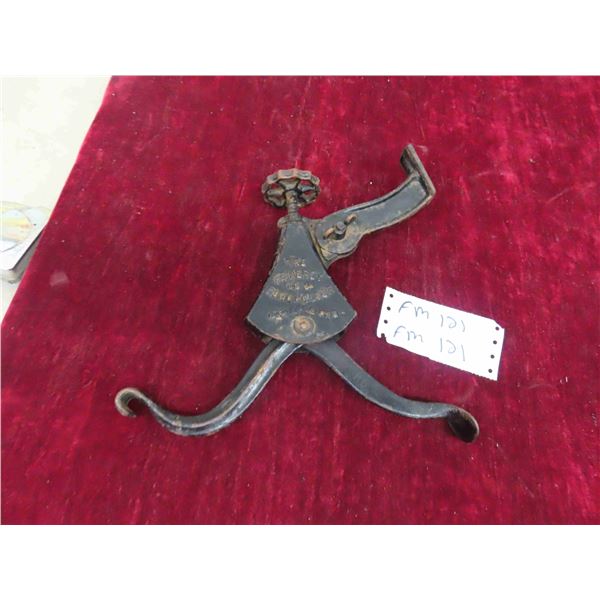 The Pomeroy Shoe Holder 