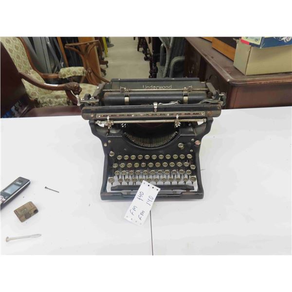 Underwood Typewriter 
