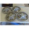 Image 1 : 4 Ford Chrome Hubcaps 