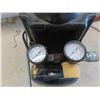 Image 2 : Mastercraft 1/3HP Air Compressor 