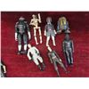 Image 3 : Star Wars Lot: 2 Books , 32 Action Figurines & Accessories 