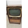 Image 2 : Fairbanks Morse Cabinet TV (Screen) 20'' (Total Size) 36'' x 23 1/2'' x 