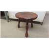 Image 1 : Pine Stand with Pie Crust Style Edges 18'' Tall x 19'' Across