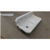 Image 2 : Country Cast/Porcelain Kitchen Sink 20'' x 42'' 