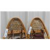 Image 2 : Set of Snowshoes with Straps 11'' x 36'' 