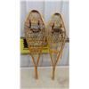 Image 5 : Set of Snowshoes with Straps 11'' x 36'' 