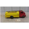 Image 1 : Structo 66 Pressed Metal Fuel Tanker Truck 13'' x 4 1/2'' x 5 1/2''