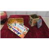 Image 8 : Candy and Biscuit Tins