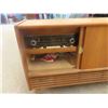 Image 3 :  Vintage Telefunken-Musiktrube Wien 111 Radio/Record Player 