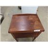 Image 2 : Vintage Sewing Cabinet 31'' x 21'' x 15'' 