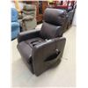 Image 1 : Leather/Leather-Style Power Recliner 