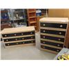 Image 1 : 2 Matching Modern Dressers 45'' x 30'' x 17'' & 29'' x 50'' x 17'' 