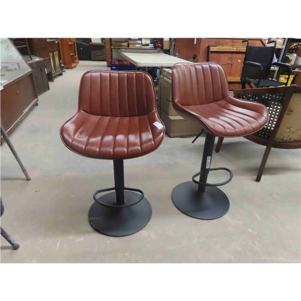 2 Swivel Adjustable Bar Stools