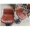 Image 2 : 2 Swivel Adjustable Bar Stools