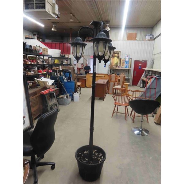 Yard Lamp Post with Planter Base 7ft High 