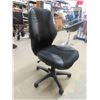 Image 2 : Office Chair Swivel/Adjustable