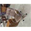 Image 3 : Swivel Rolling Chair 