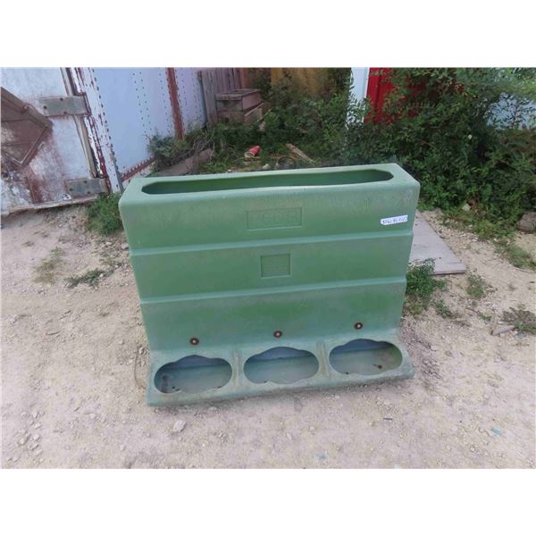 Poly Small Animal Self Feeder