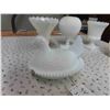 Image 4 : Milk Glass Vases, Hen on Nest (Chip on Base) 