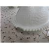 Image 5 : Milk Glass Vases, Hen on Nest (Chip on Base) 