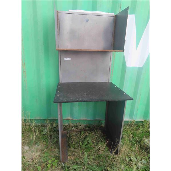 Metal Work Station 75'' x 29'' x 34'' 