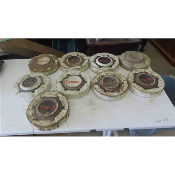 (9) GMC Hubcaps