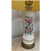 Image 3 : 4 Table Lamps with Shades (2) 29 1/2'' Tall , (2) 25 1/2'' Tall 
