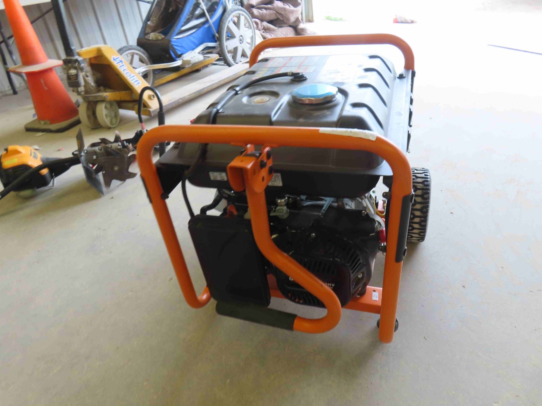 Generac 5500 059392 New Generac 5500 Watt Portable Generator .05 Hours