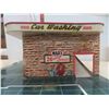 Image 8 : Vintage Marx Metal Service Center with Elevator Play Set 26'' x 14 1/2'' x 11'' 