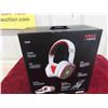 Image 2 : Like-New Beautiful Scuderia Ferrari Collection R300 Noise Cancelling Wired Headphones