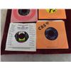 Image 2 : Vintage (Lot of 8) Country 45s Vinyl Records Including Johnny Cash, Gene Vincent, 