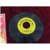 Image 2 : Vintage 1964 Disneyland Records Mary Poppins 'A Spoonful of Sugar' 45 Vinyl Record MINT