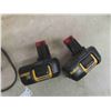 Image 2 : 2 Dewalt 18V Batteries and Charger 