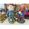 Image 3 : Garden Décor : 2 Gnomes 15'' Tall , Plastic Irons , Chicken Planters 
