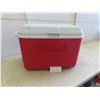 Image 1 : Rubbermaid Picnic Cooler 