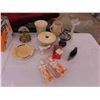 Image 1 : Room Décor : Figurines , Vases , Musical Snow Globe & More 