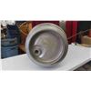 Image 2 : 1950s Kiewels Brewing Metal 5 Gallon Beer Keg St. Boniface MB 