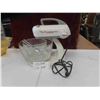 Image 1 : Westinghouse Mix Master with 2 Glass Bowls 