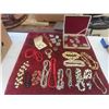 Image 1 : Costume Jewelry : Vintage Brooches , Cuff Links , Tie Clips , Beads & Jewelry 