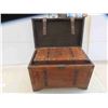 Image 8 : Wood Chest 27 3/4'' x 16 1/2'' x 19'' 