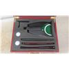 Image 2 : 'Putting on the Go'' Putter , 2 Golf Balls , Electronic Golf Cup in Wood Case 
