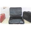 Image 2 : 3 Suit Cases  
