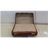 Image 8 : 3 Suit Cases  