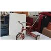 Image 1 : Radio Flyer Tricycle with Push Bar