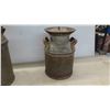Image 2 : 2 Creamer Cans 